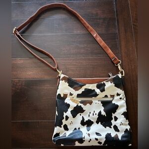*Like new* cow print purse